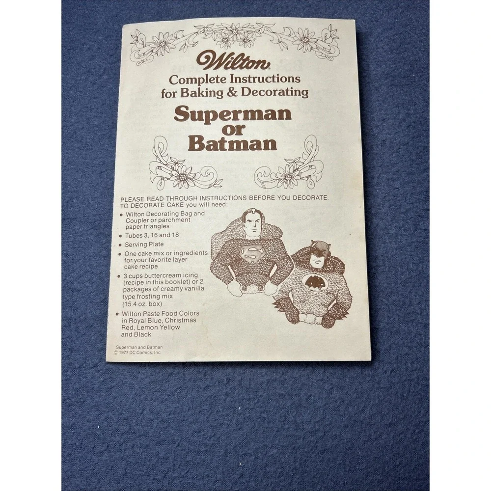 Wilton Super Hero Cake Pan -‎ 1977 Vintage DC Comics - Makes Superman Or Batman